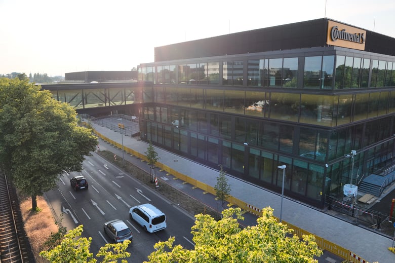 Customer-case-continental_headquarters 2